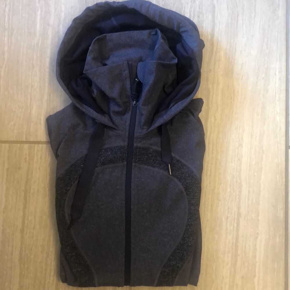 Lululemon zip up sweatshirt